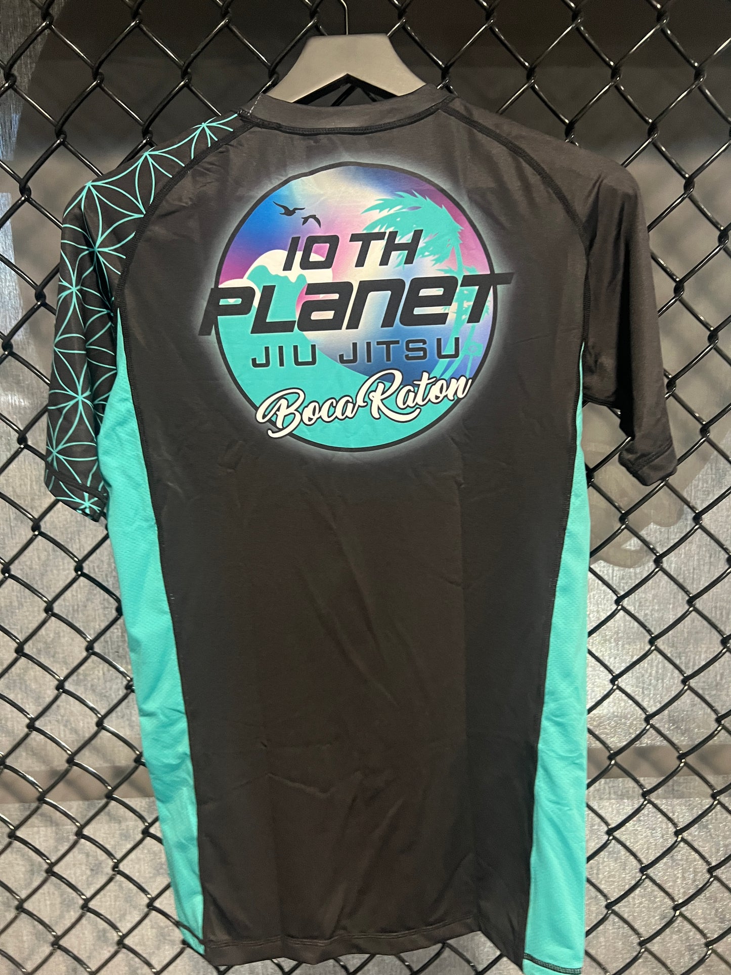 10P Boca Black and Teal Rashguard